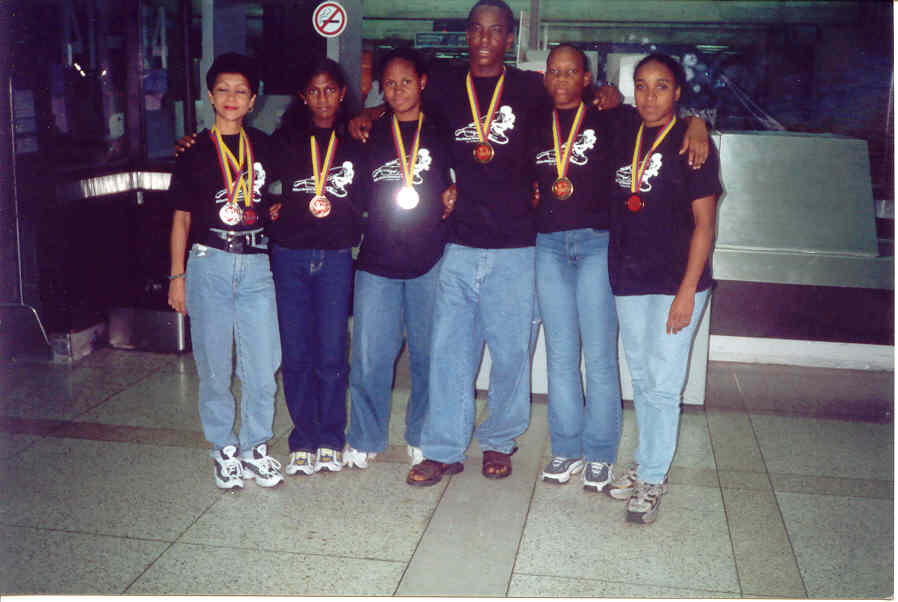 winnersincolombia2001.jpg